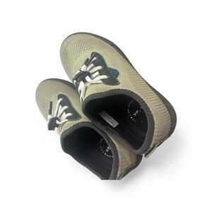 Vessi kids waterproof sneakers slip on lightweight shoes size 13